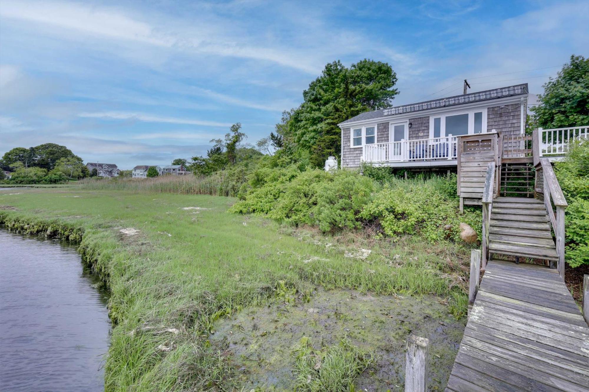 Cozy Narragansett Cottage With Dock And Outdoor Shower Exterior foto